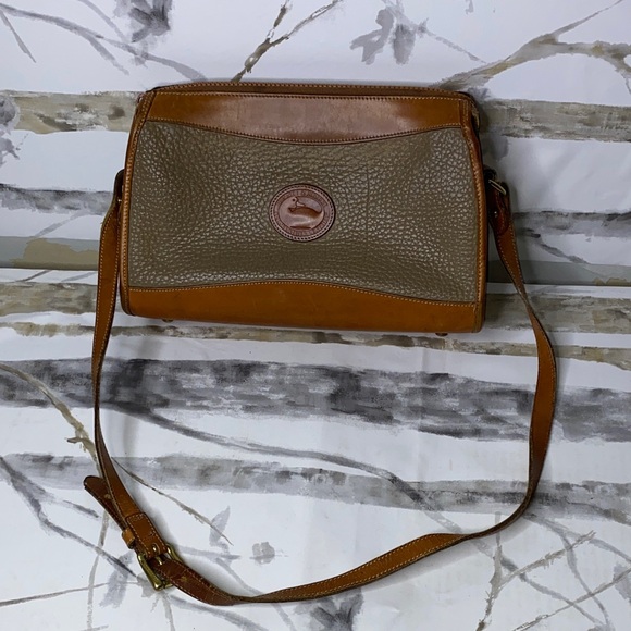 Dooney & Bourke Handbags - Vintage Dooney & Bourke Crossbody